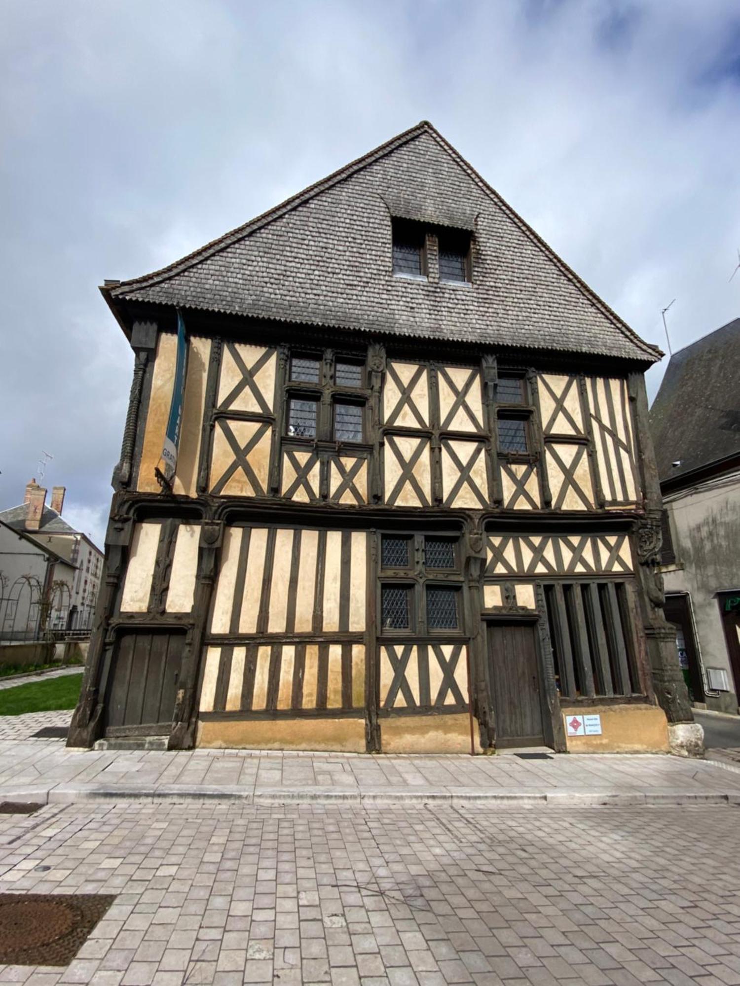 La Cabane Aubigny-sur-Nère Esterno foto